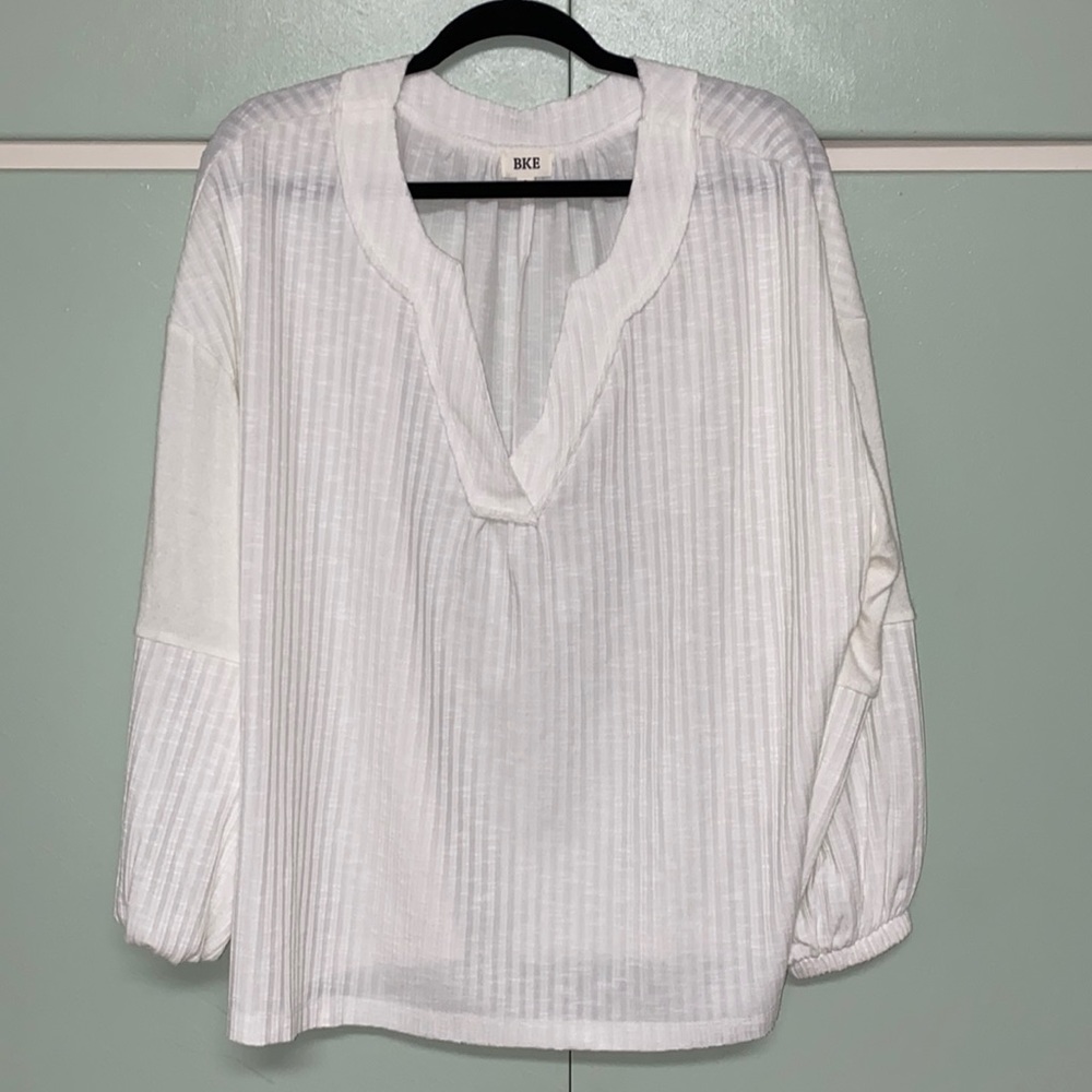 BKE OVERSIZED WHITE TOP SIZE LARGE